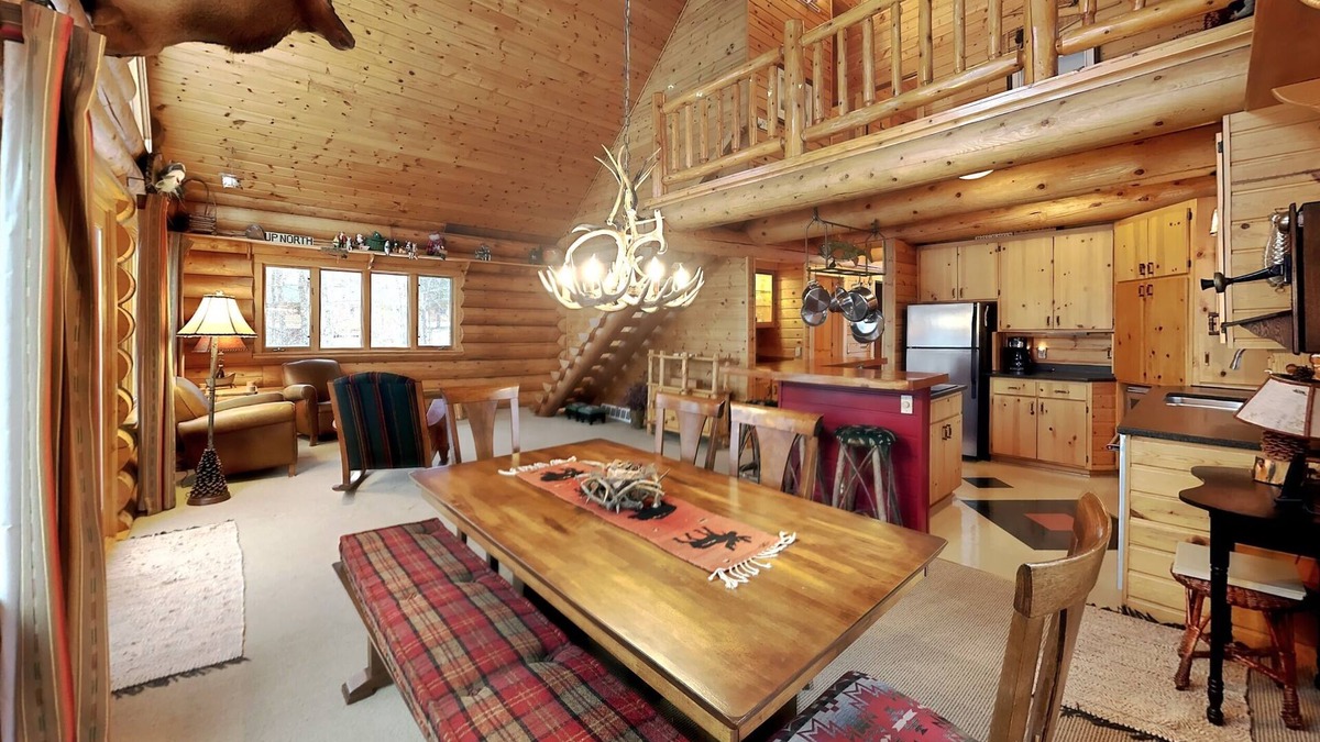 Hayward Cabin | Grand View Lodge -New Listing With Room For The Family