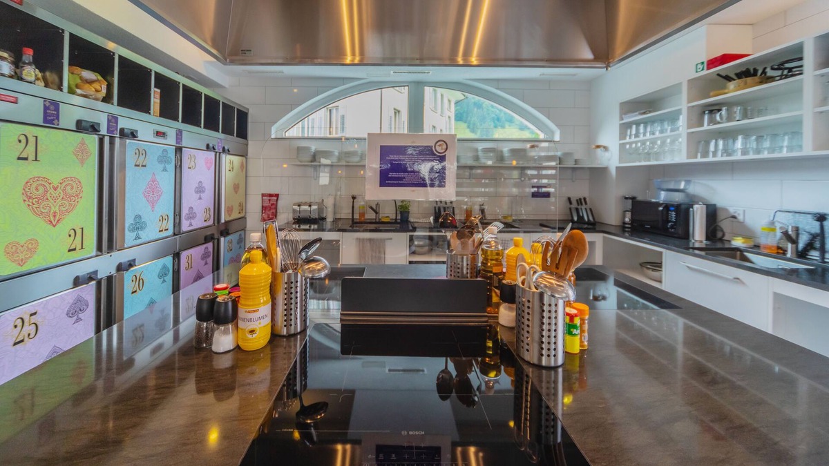 Engelberg House | GRAND your home with common kitchens with self check-in