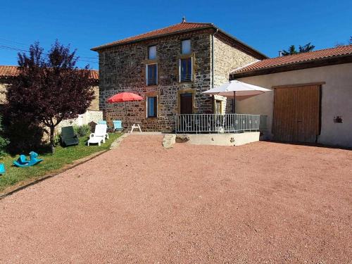 Saint-Paul-de-Vezelin House | Grande maison de campagne avec cheminée, jardin et Wifi - FR-1-496-273