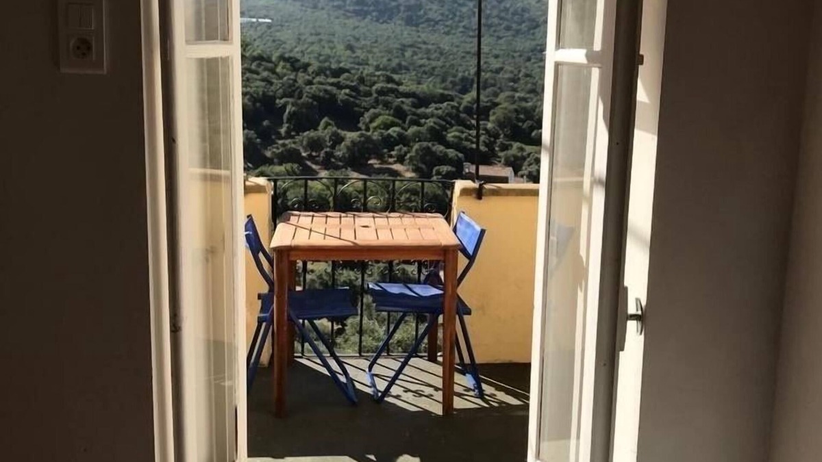 Montegrosso House | Grande maison de village avec vue imprenable / Large house with stunning view