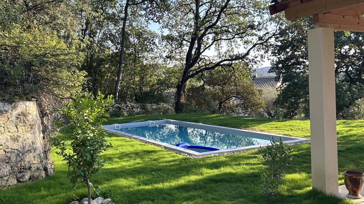 Vers-Pont-du-Gard Villa | Grande Maison de Campagne Familiale à 2 pas du Pont du Gard et au Calme !