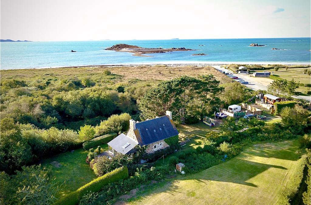 Penvenan House | Grande Maison, les pieds dans l'eau, Vacances Bord de Mer (50m de la plage).
