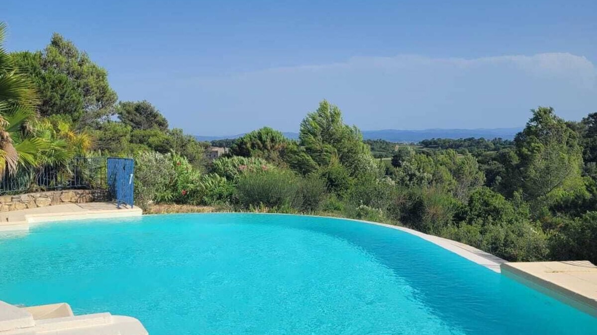 Aragon House | Grande Maison Piscine vue Panoramique 15 mn Carcassonne