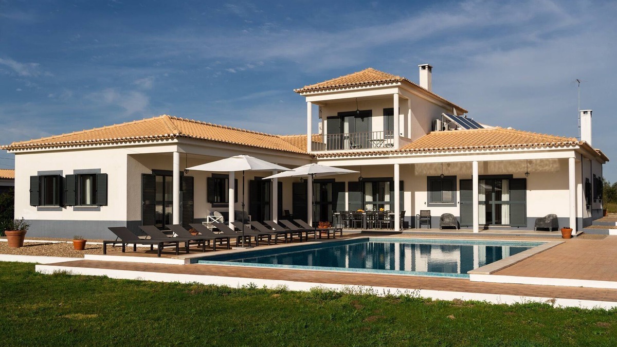 Cajados Villa | Grande Setubal Villa | 5 Bedrooms |.