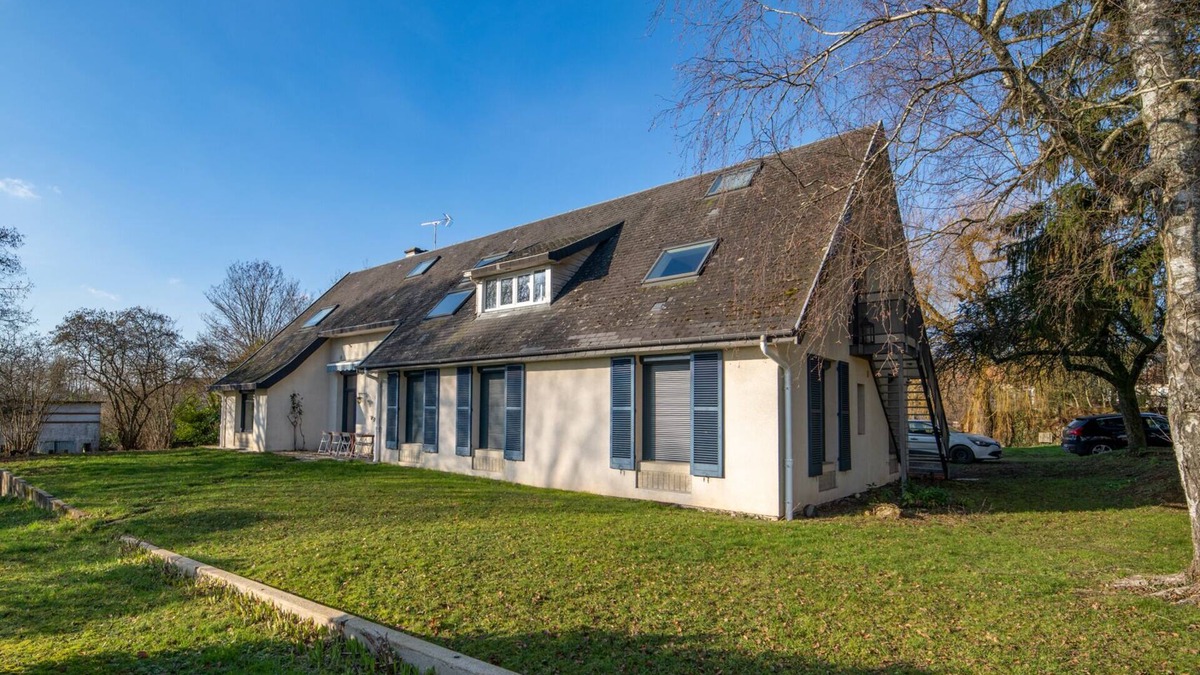 Charleville-Mezieres House | Grande Villa 20pax Avec vue Panoramique sur la Ville. A 5 min du Centre!