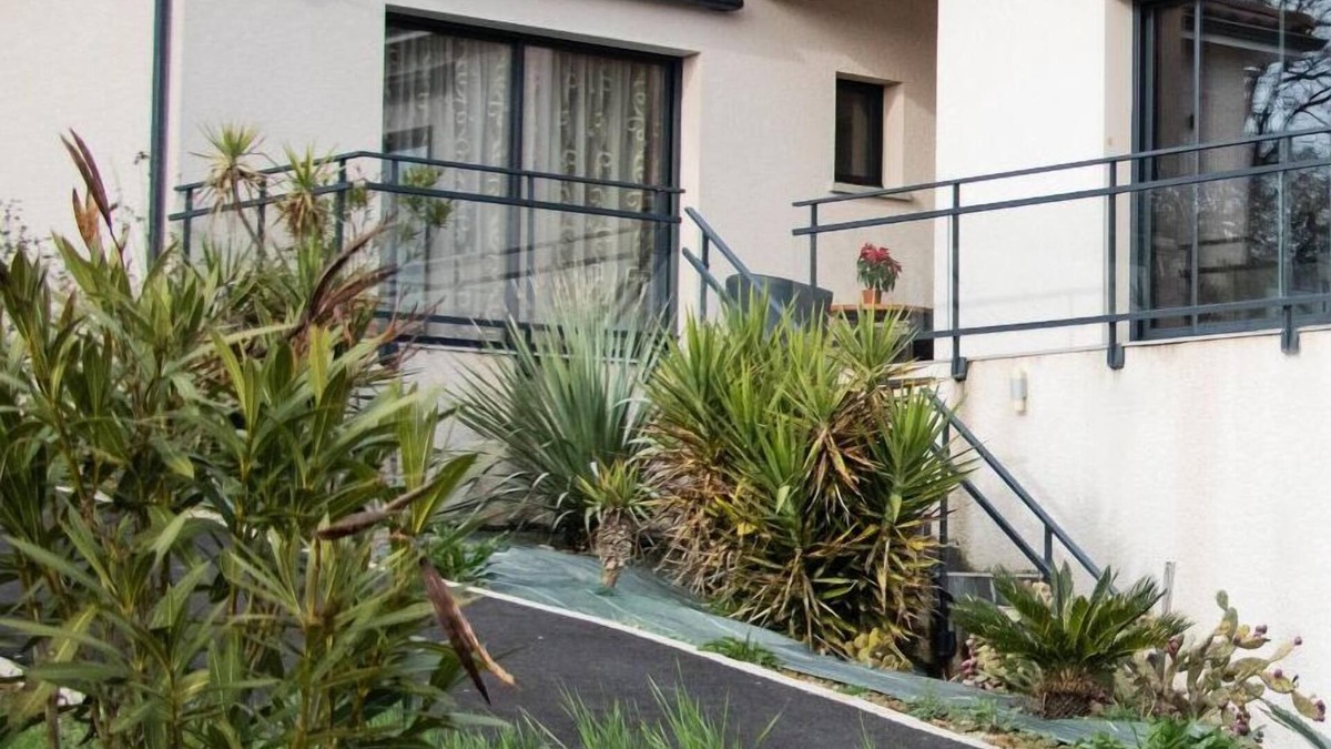 Menville House | Grande Villa Avec vue sur la Campagne et Piscine