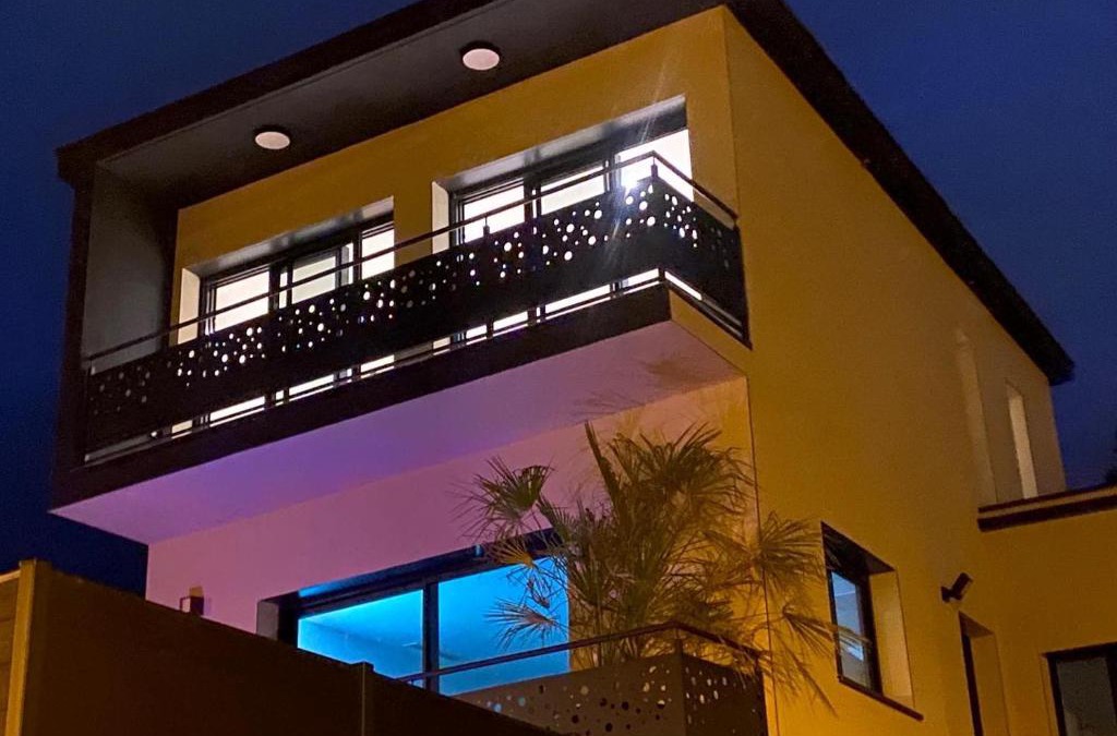 Juvignac Villa | Grande Villa cosy avec piscine, sauna & jacuzzi