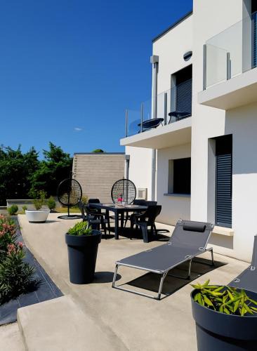 Moyrazes Villa | Grande villa moderne
