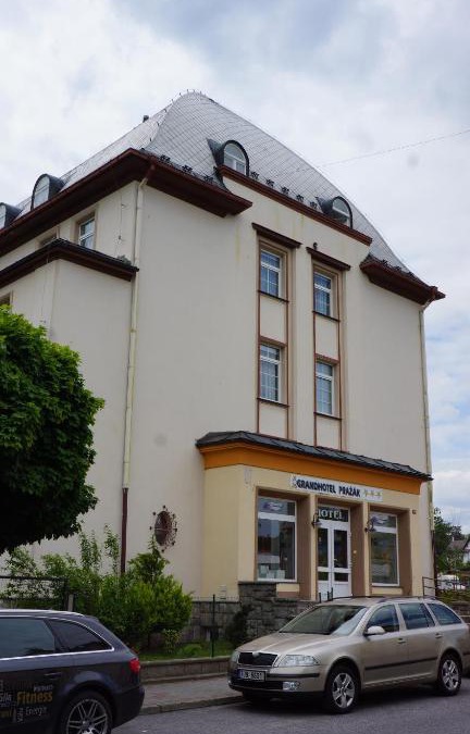 Novy Bor Hotel | Grandhotel Pražák