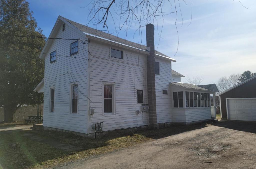 West Carthage Apartment | Grandmas House