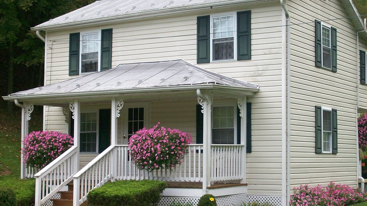 Franklin Other | GRANDMAS VACATION HOME ON REEDS CREEK, WV No WiFi or cell service. No hottub!