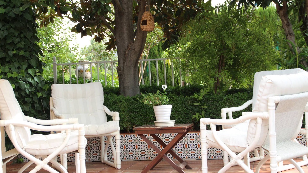 Barrio de la Vega House | Grandmother's Garden