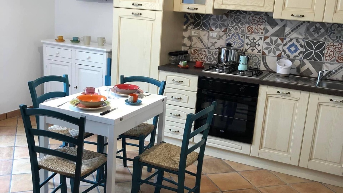 San Giovanni Suergiu House | Grandmother's house ground floor