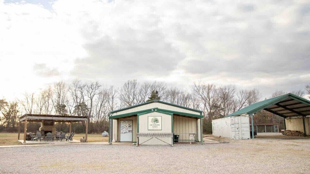 Ethel Apartment | Grandview Acres Bunkhouse
