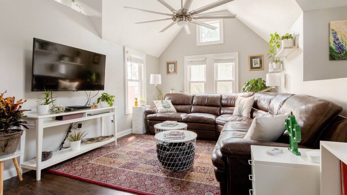 Grandview Heights Apartment | Grandview Plant Loft- Close to OSU