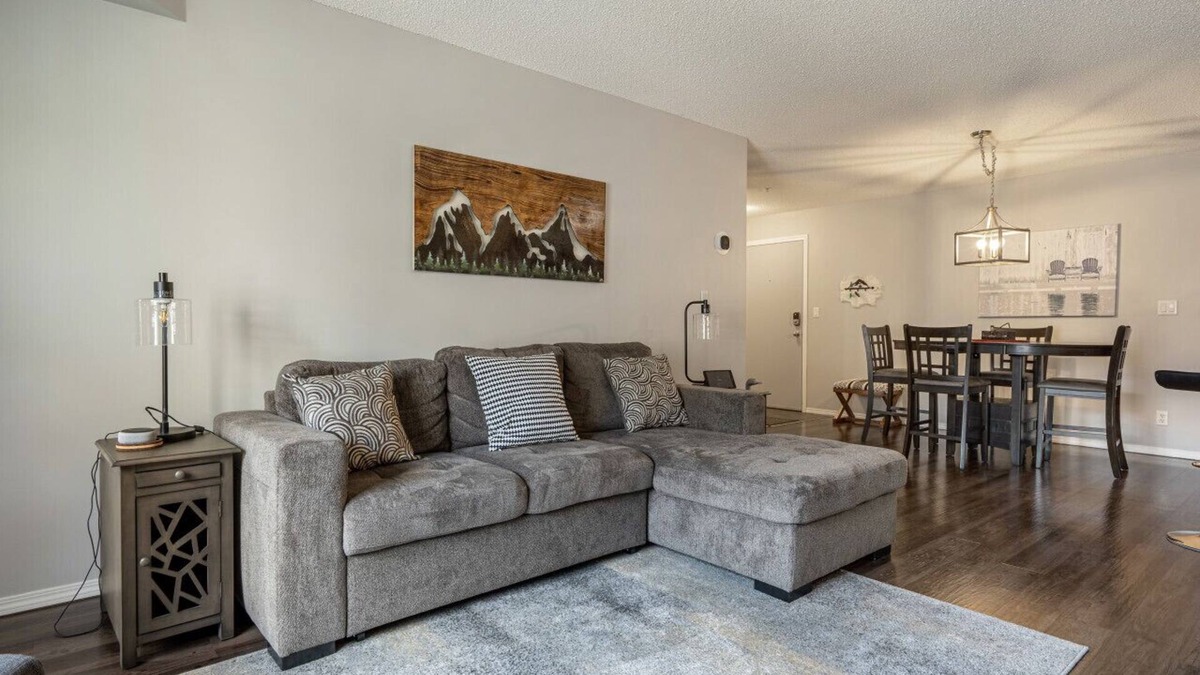 East Kootenay Apartment | Grandview Pointe | Pool | Hot Tub | Gym