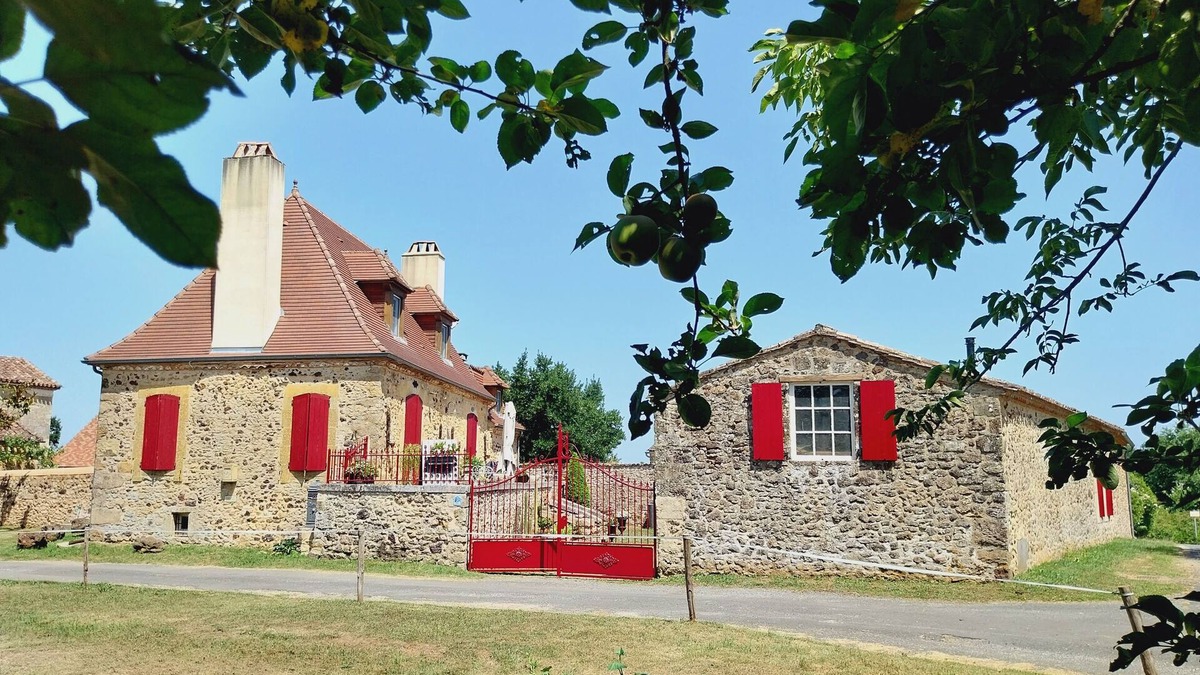 Pays-de-Belves House | Grange Aménagée Dans un Bourg de Maisons Anciennes au Coeur du Périgord Noir!