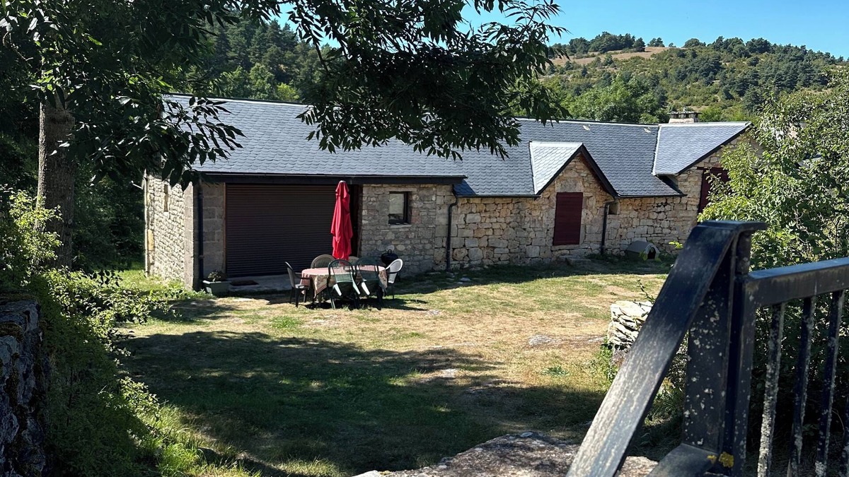 Laval-du-Tarn Other | Grange aux rougequeues Gîte 1