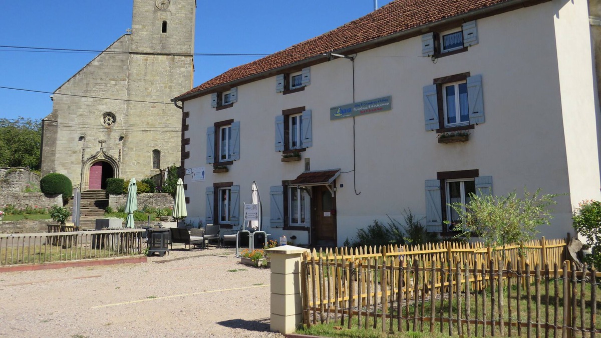 Anjeux Bed & Breakfast | Grange D'anjeux Bed & Breakfast
