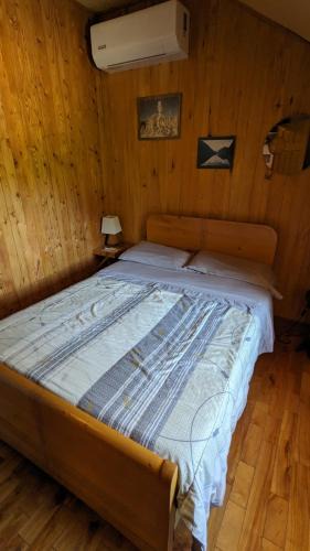 Riviere Eternite House | Grangette Entre Chiens et Loups