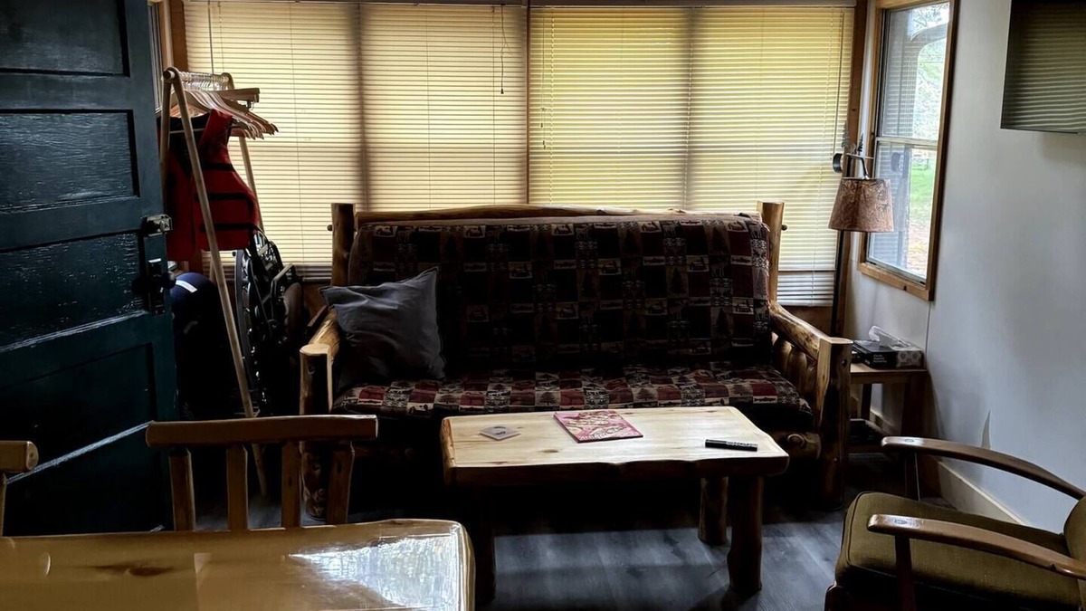 Northern Ontario Cabin | Granite Lake 2 Bedroom Cabin