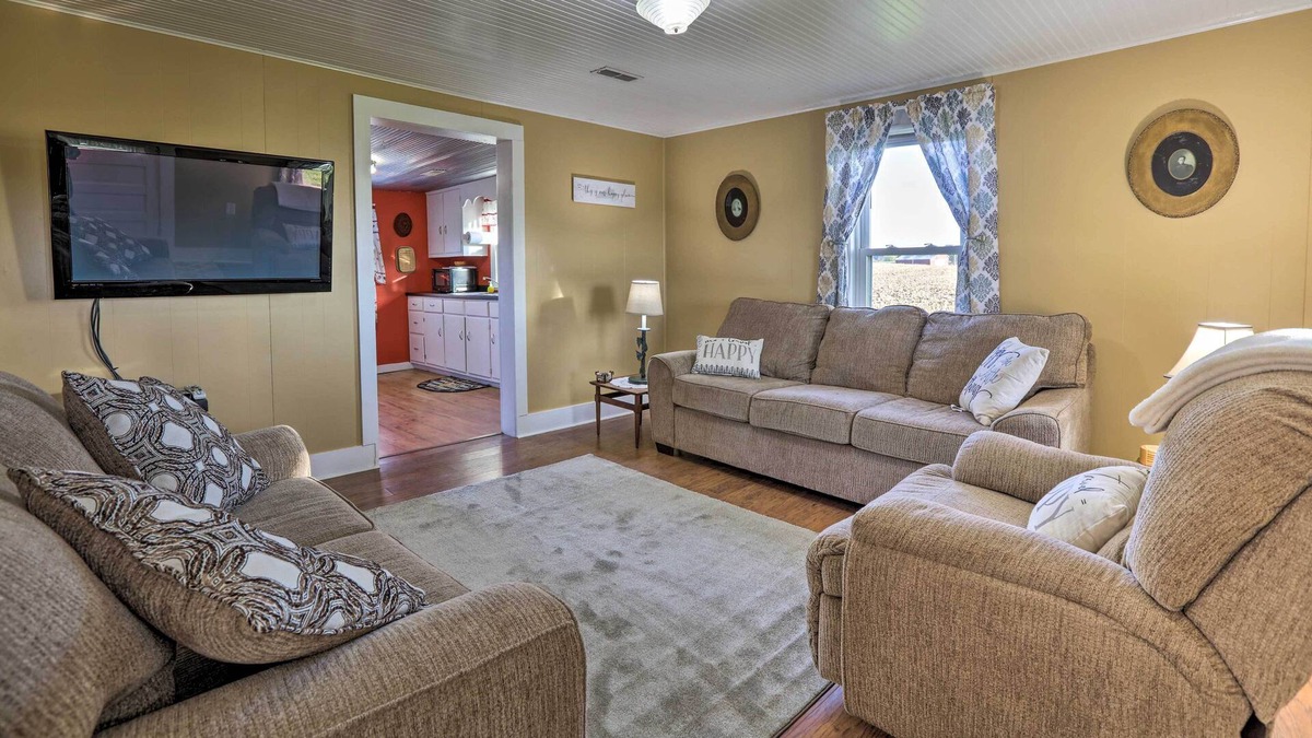 Campbellsville Cottage | 'Granny’s Country Cottage' 10 Mins to Green River!