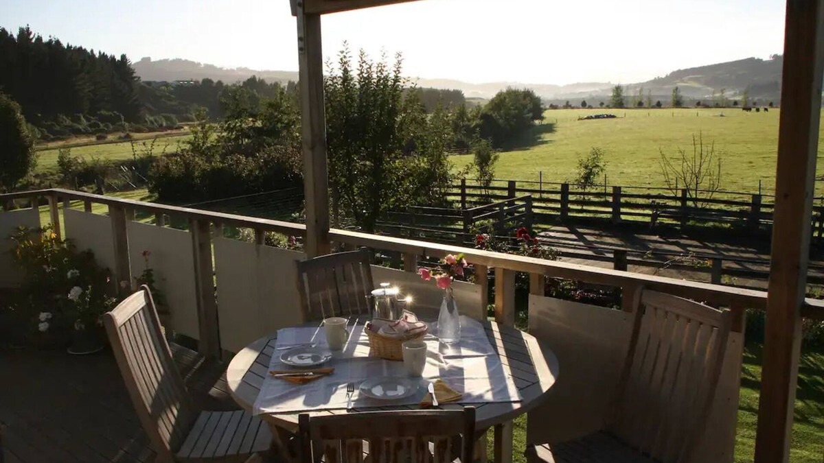 Dunedin Bed & Breakfast | Grants Farm Idyllic rural retreat