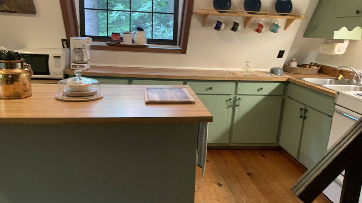Murphy Cabin | Grape Creek Cleanest HOME 2 bed =Winter& FALL 1ba 1 bed July 1/2miLake Hiawassee