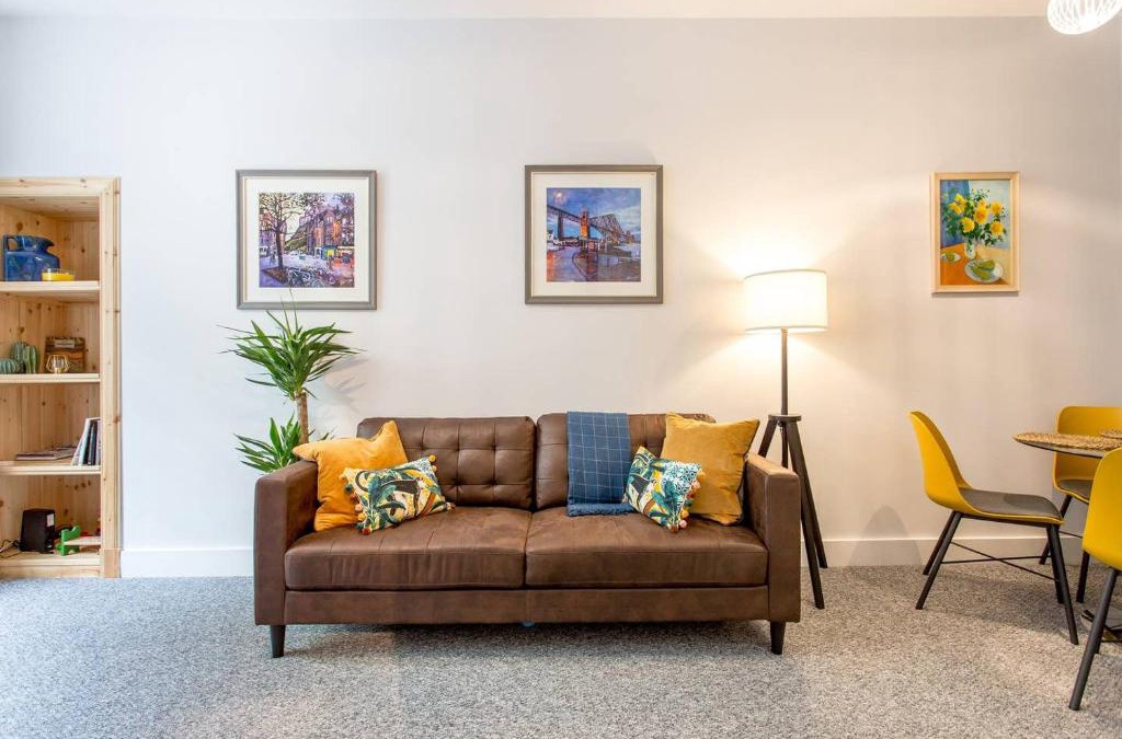 Tollcross Apartment | Grassmarket Jewel