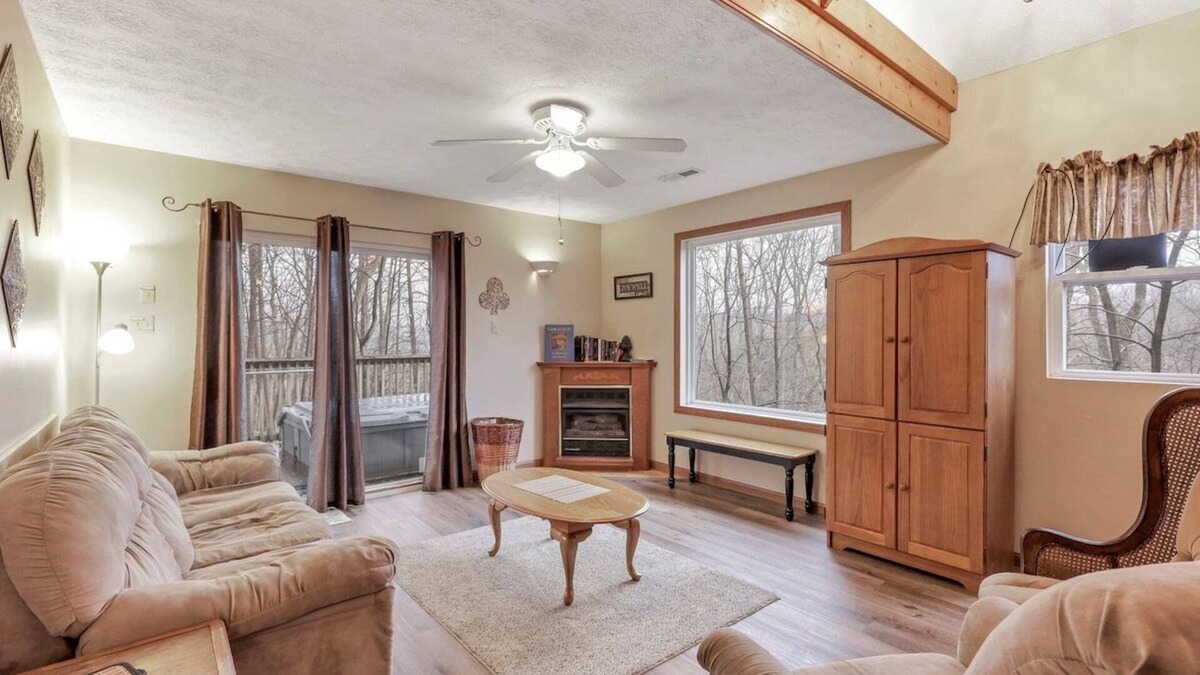 Rockbridge Cottage | Gray Manor (Hocking Hills Area)