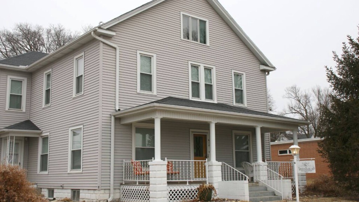 Fairbury Bed & Breakfast | Grayhouse Inn - Room #4