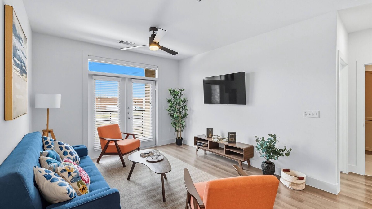 Fort Worth Condo | Grayson 13001 Luxury Living DT Forth Worth 2BD2B