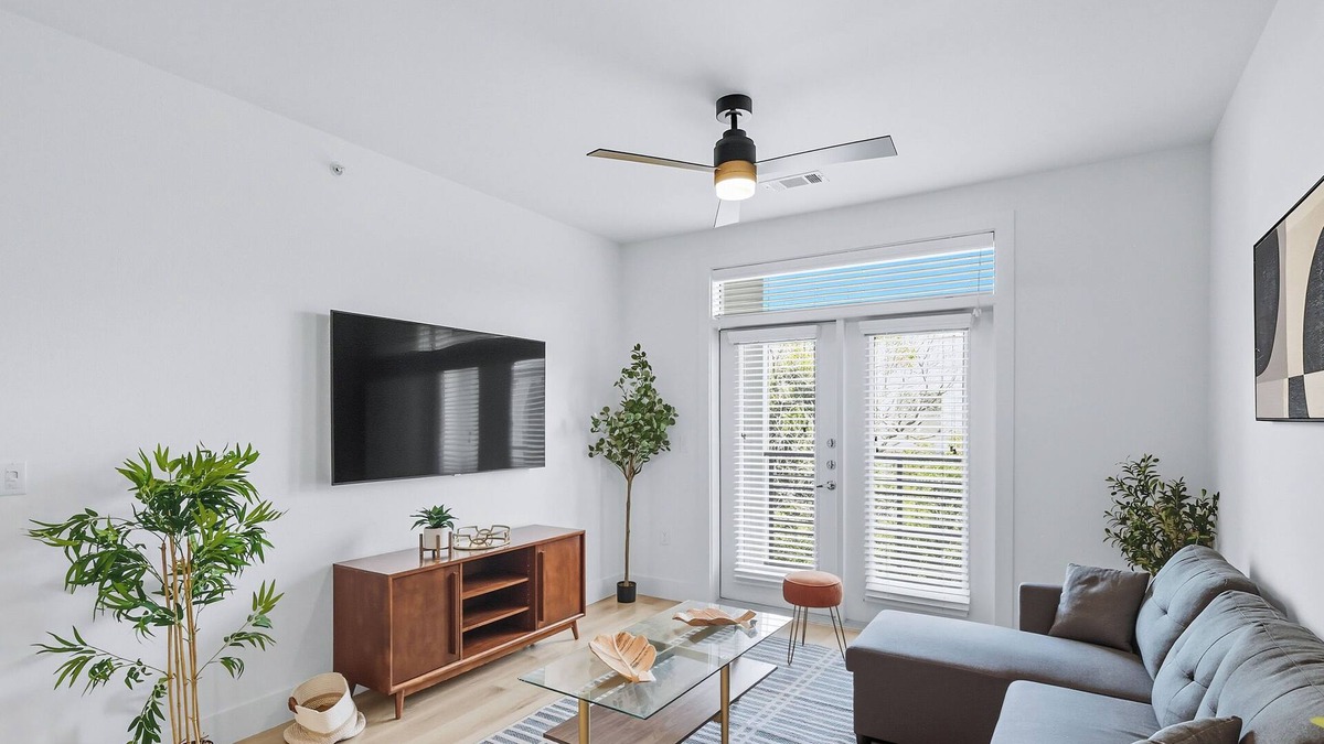 Fort Worth Condo | Grayson 14012 Luxury Living DT Forth Worth 2BD2B