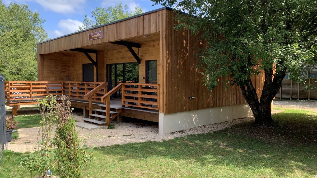 Doucier Cottage | GRAZIELLA gîte 95 m² air-conditioned 6 persons 2 bathrooms