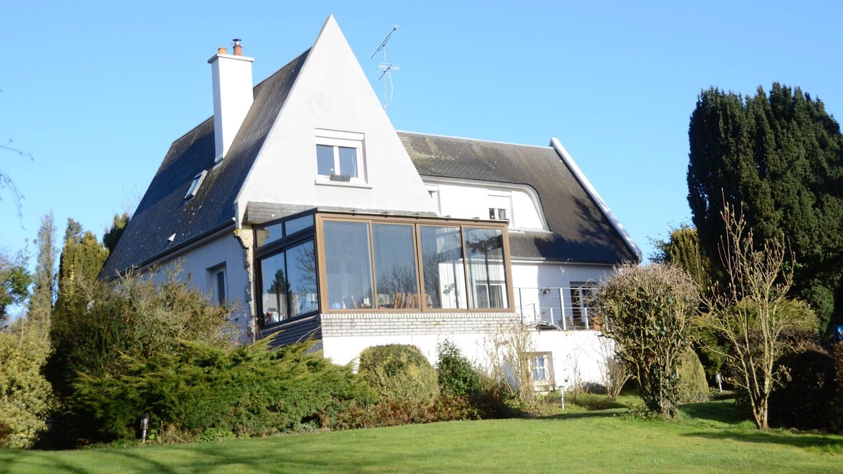 Noyal-sur-Seiche House | Great vacation home with pool and WE Rennes