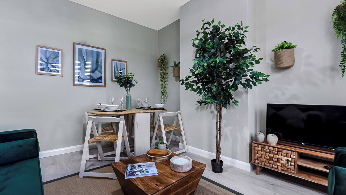 Tottenham Green House | GREAT 4BR House
