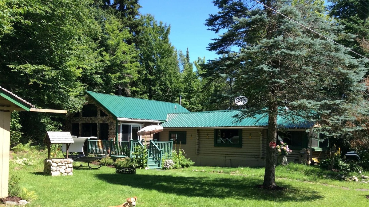 Town of Bellmont Cottage | Great Adirondack waterfront cottage w/fireplace 10mins from Skiing!
