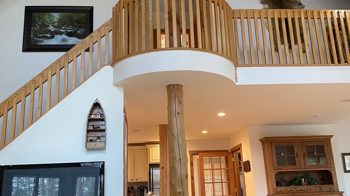Chestertown House | Great Adirondacks retreat with five bedroomsHot tub,pool table.large open space