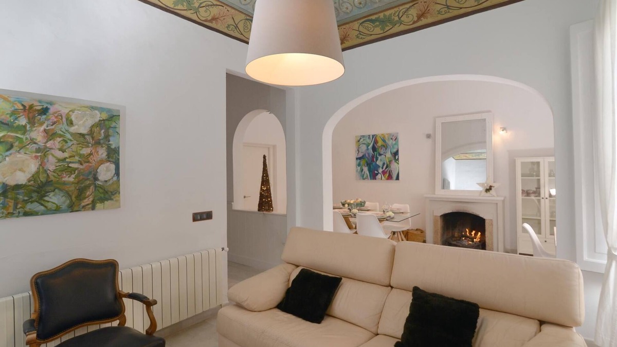 Sant Feliu de Guixols Villa | GREAT COLONIAL HOUSE IN TOWN CENTER