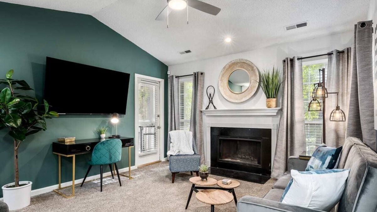 Meadowbrook Apartment | Great Community Amenities | Close to everything