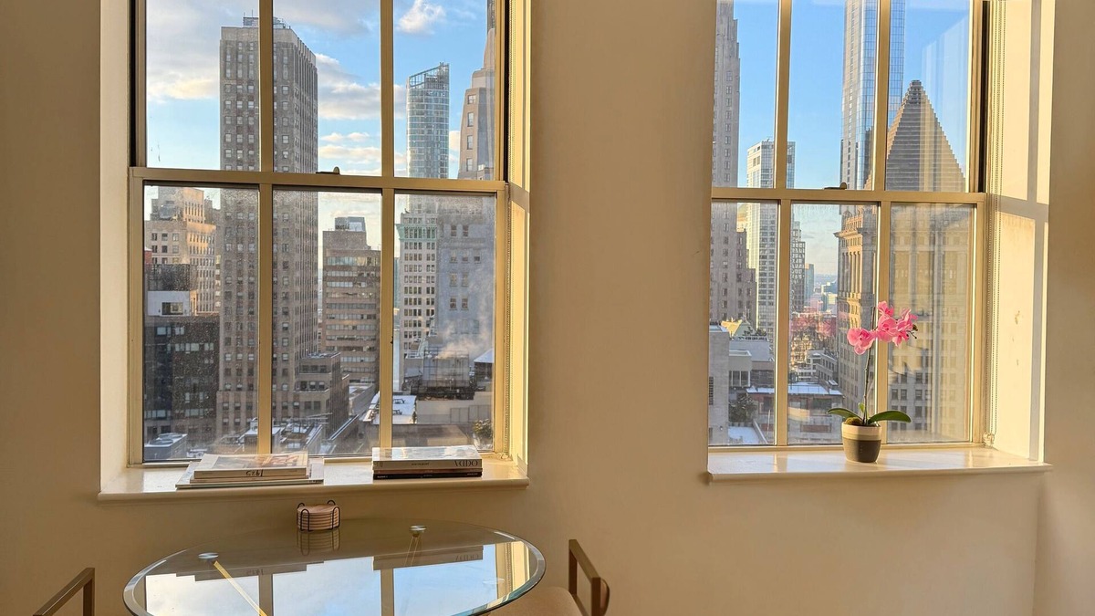 Financial District Apartment | Great Condo in Luxury Wall St. Building