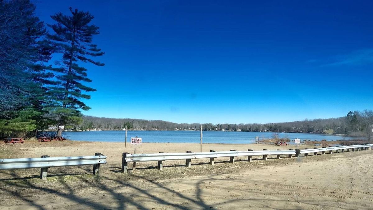 Harrison Cabin | Great Cozy Cabin, in Lake Community, Private Beach,State land,Trails,Fishing,Orv