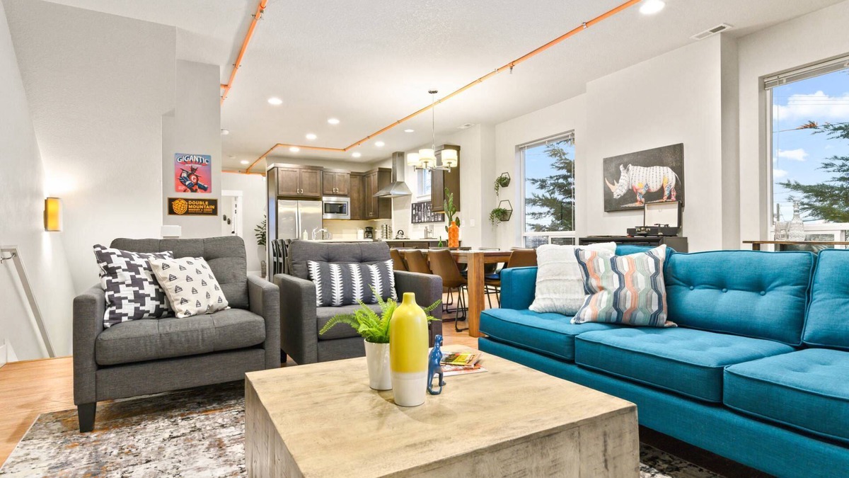 Woodstock House | Great Deals on Summer Stays!