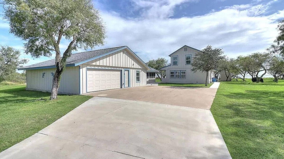Bayside House | Great Escape- Pool & Lighted Pier