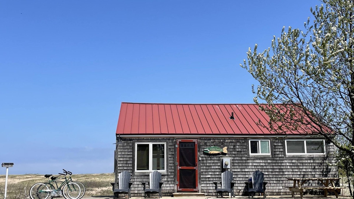 Grand Marais House | Great Escape - Unplug in newly renovated cottage on Lake Superior beach