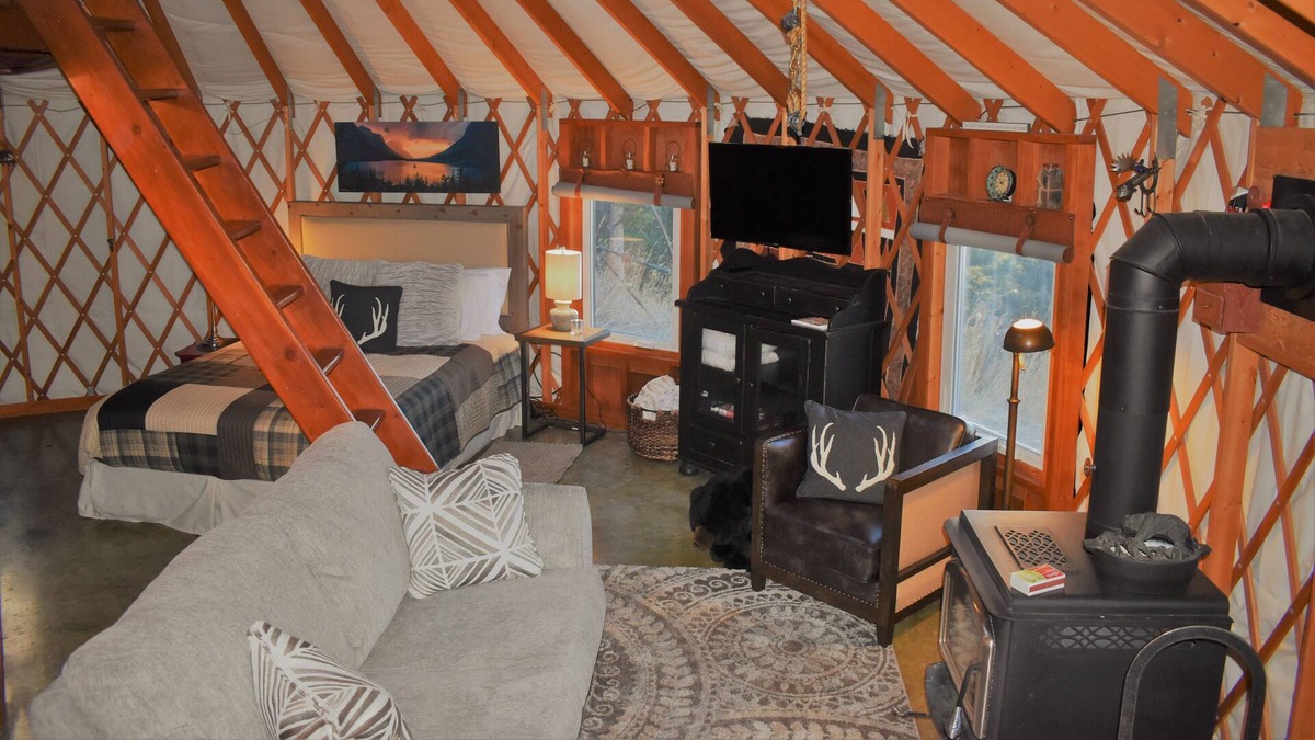 Bozeman House | Great Escape Yurt: Southside of Bozeman