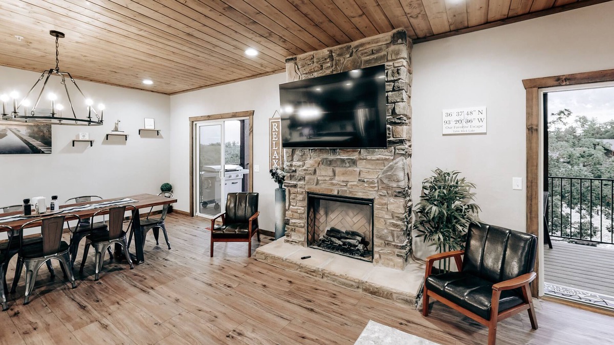 Indian Point House | Great family friendly home in a lakefront resort community