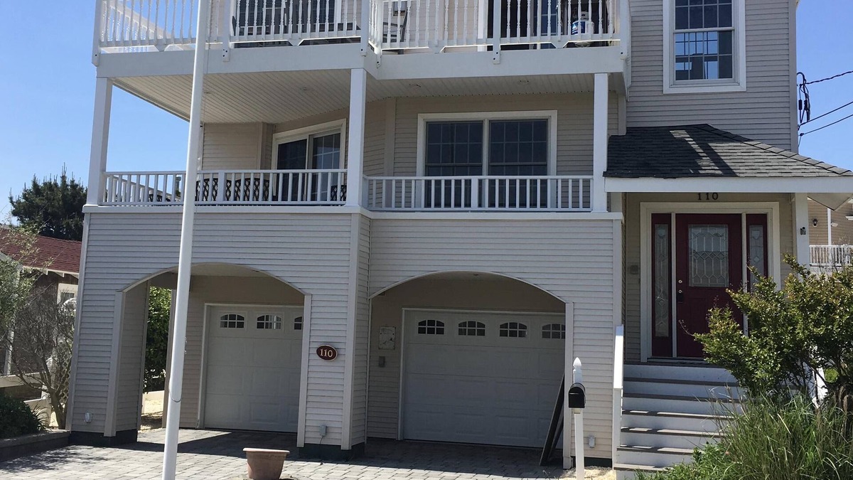 Ship Bottom House | Great Family House - Ocean Block Close to Everything on LBI!