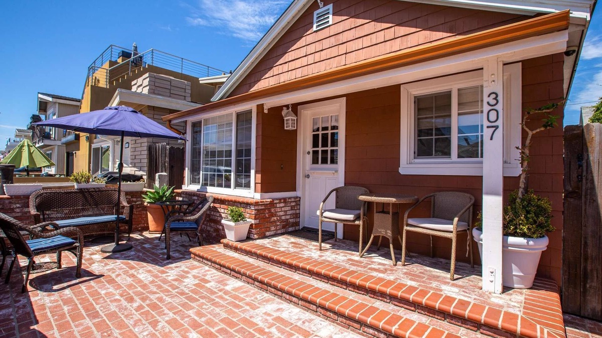 West Newport House | Great Family Spot w/AC, Walk to Beach, Parking, Huge Private Patio w/BBQ, Two Private Cottages