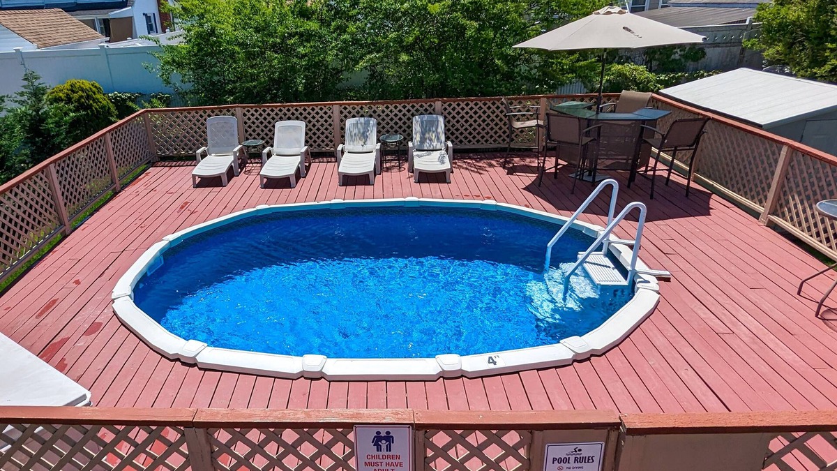 East Massapequa House | Great Family Times In this lovely Cape with Resort style backyard
